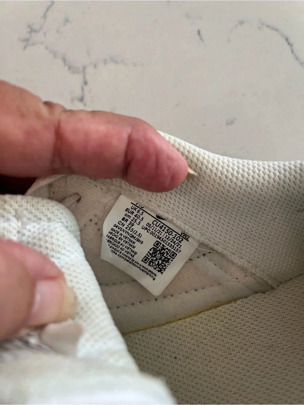 Nike Men’s  White and Brown Accent Sneakers
